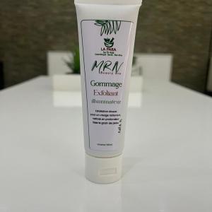 Gommage Visage Exfoliant Illuminateur – MRN Beauty Bio